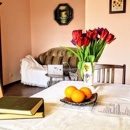 Kyiv Top Location 60M2 Apt In Old City Fast Wifi Selfchekin Exterior photo