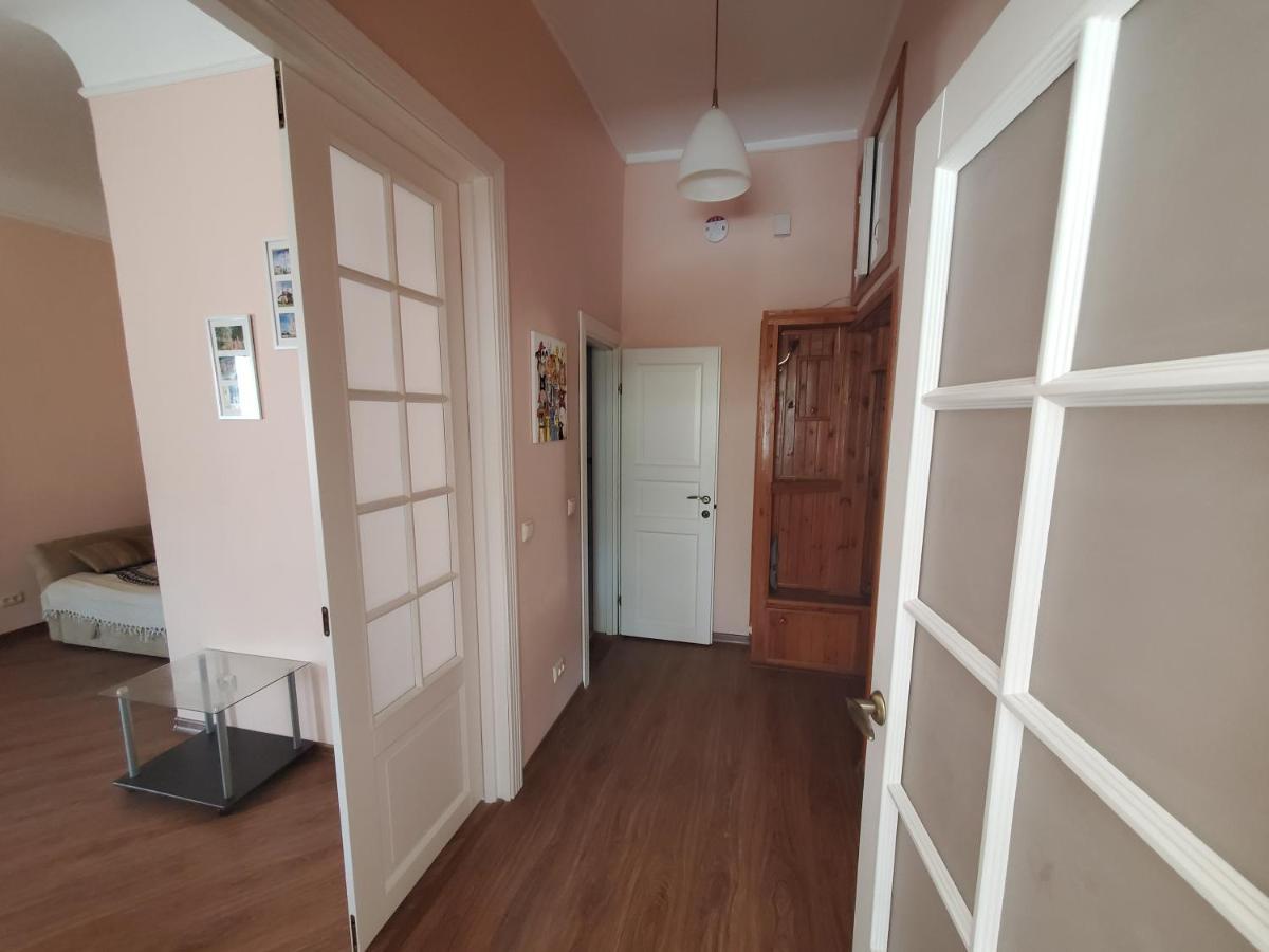 Kyiv Top Location 60M2 Apt In Old City Fast Wifi Selfchekin Exterior photo