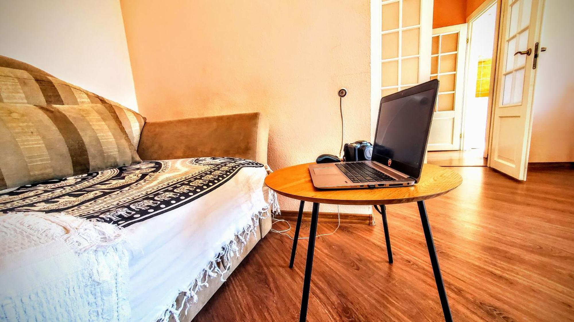 Kyiv Top Location 60M2 Apt In Old City Fast Wifi Selfchekin Exterior photo